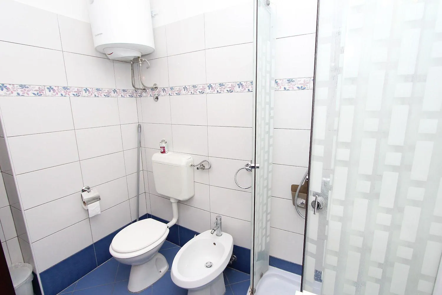 Lichtdurchflutetes Apartment Nur 300 Meter Zum Strand Mit Balkon, Privatparkplatz Rovinj 0*,  Croatia