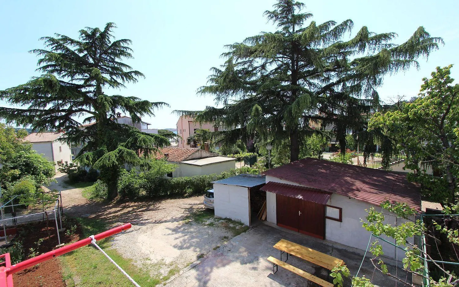 Lichtdurchflutetes Apartment Nur 300 Meter Zum Strand Mit Balkon, Privatparkplatz Rovinj
